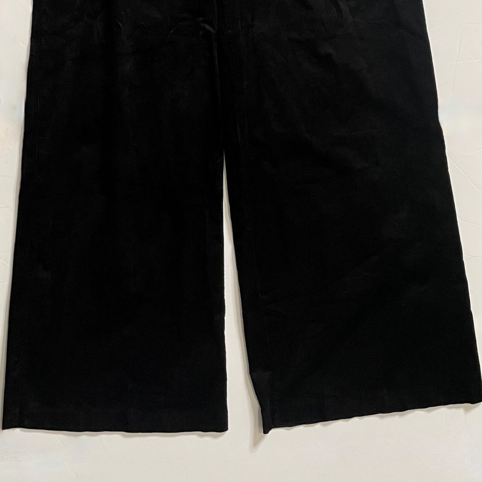 PAIGE Tinesha Corduroy Wide Leg High Rise Pants Solid Black Stretch Size 10