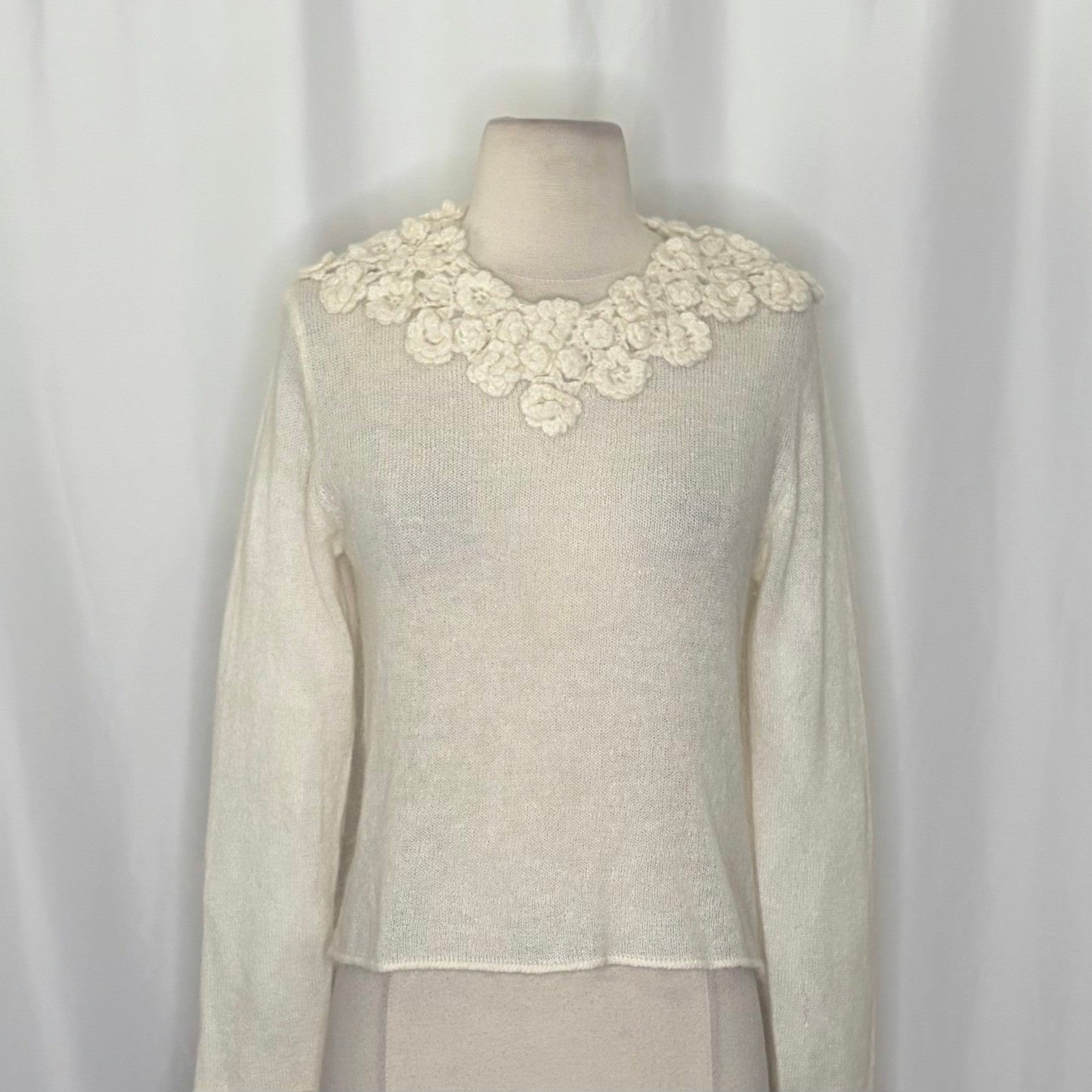 ZARA Alpaca Wool Ecru Crochet Flower Appliqué Sweater Blogger Favorite Small