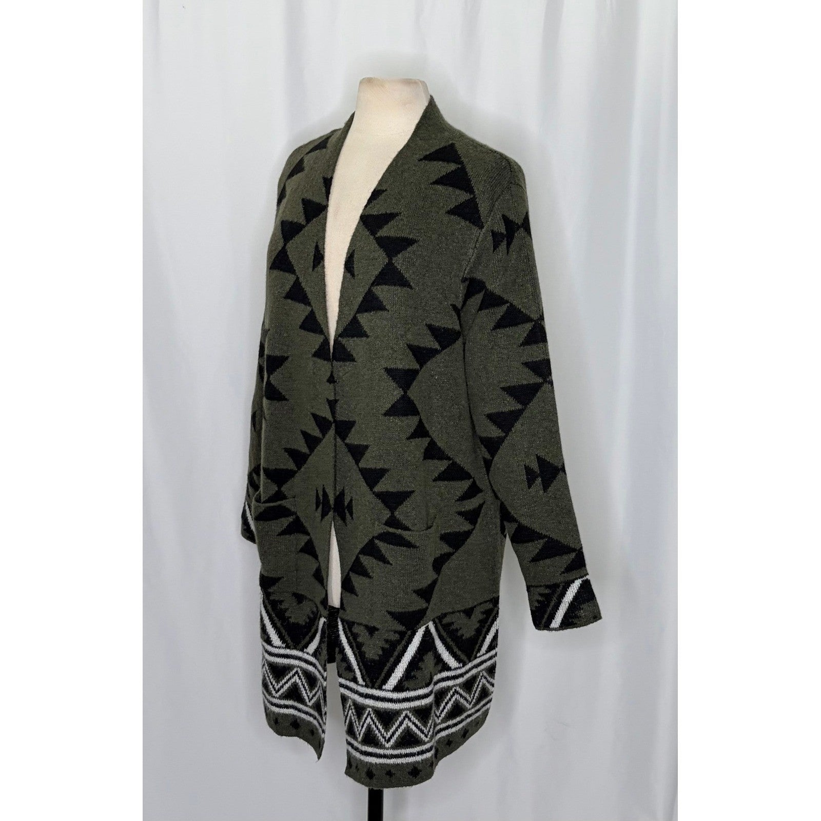 NWT!! FRYE Patterned Cozy Cardigan Sweater Burnt Olive Combo Green X-Large