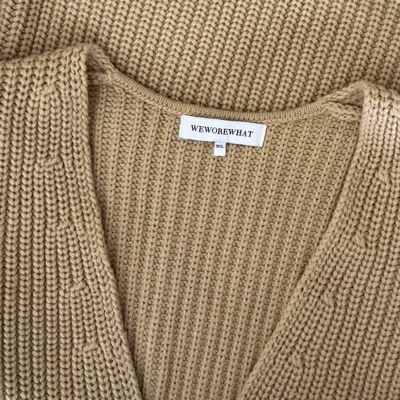 WEWOREWHAT Solid V Neck Sweater Solid Tan Oat Oversized Knitwear Medium Large