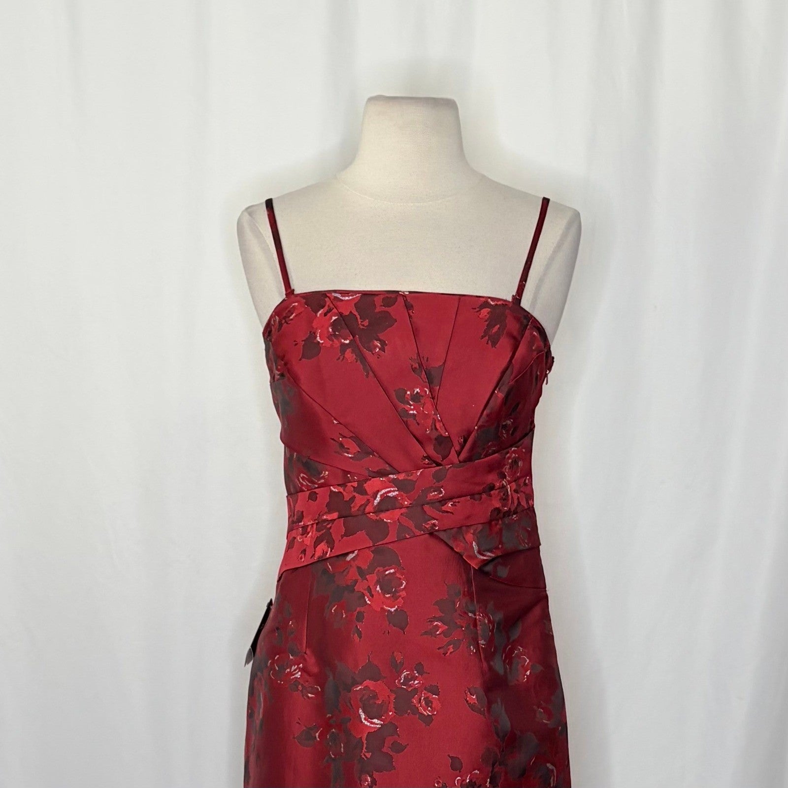 NWT!! WHBM Red Floral Sheath Dress Convertible White House Black Market Size 4