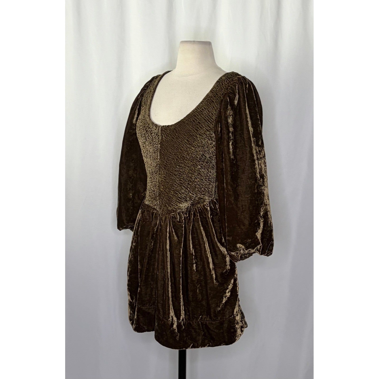 NWT!! FREE PEOPLE Farrier Velvet Mini Dress Smocked Solid Brown Bear Mini XS