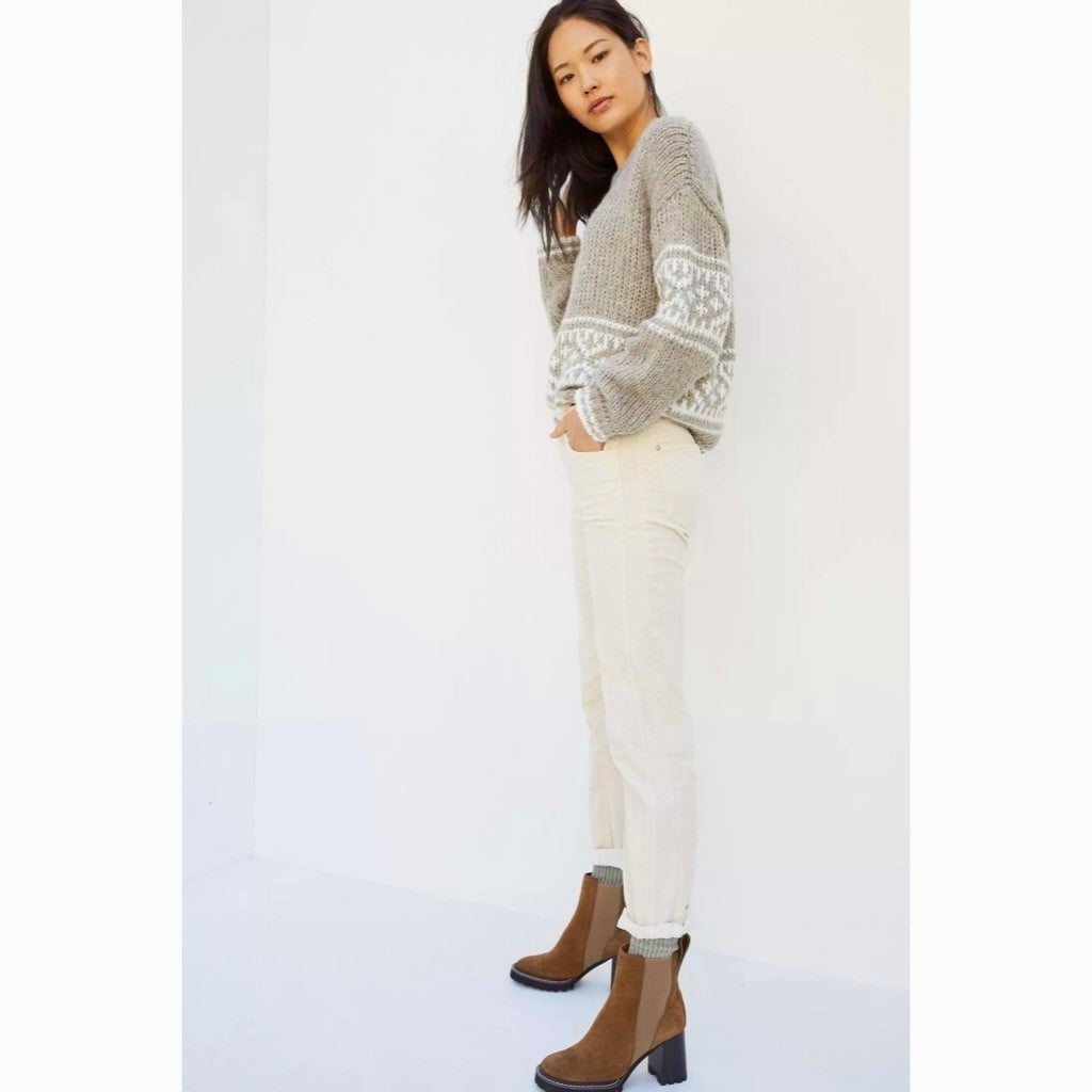 NEW!! Anthropologie PILCRO High Rise Slim Boyfriend Corduroy Pants Ivory Size 32
