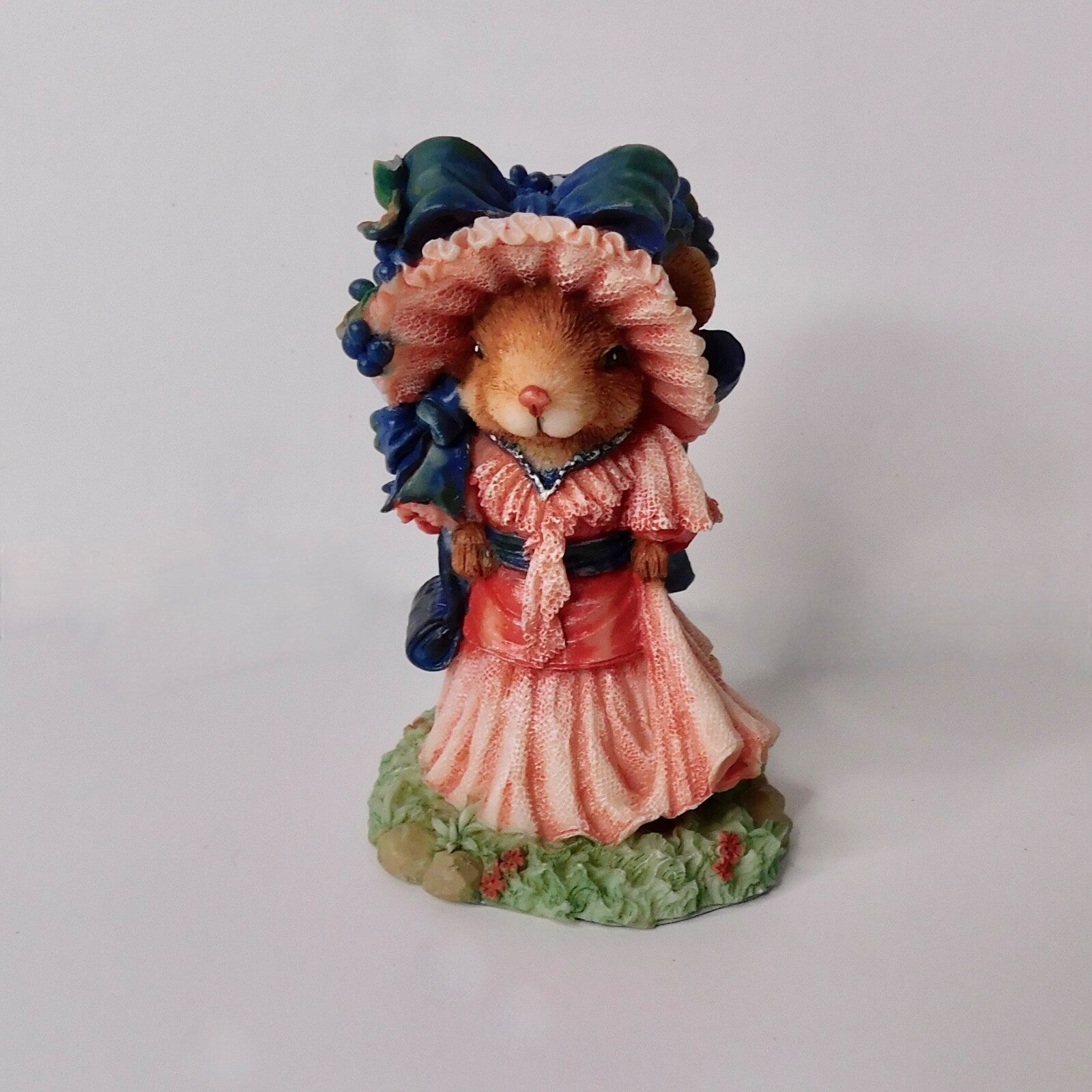 Vintage MAUDE TWEEDY The Thickets at Sweetbriar A Friend So Dear Figurine 1992
