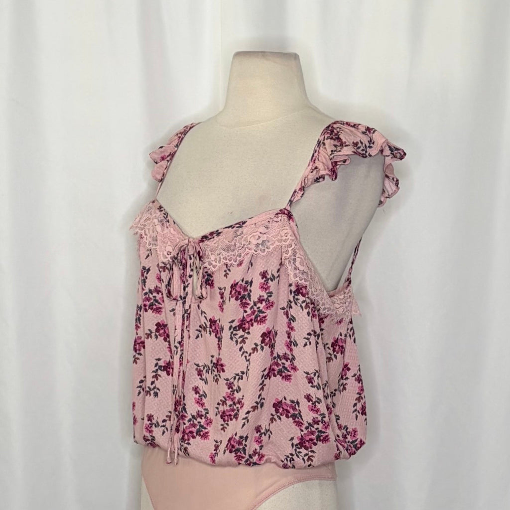 NWT!! FREE PEOPLE Intimately Take It Away Floral Bodysuit Lace Ruffled Small