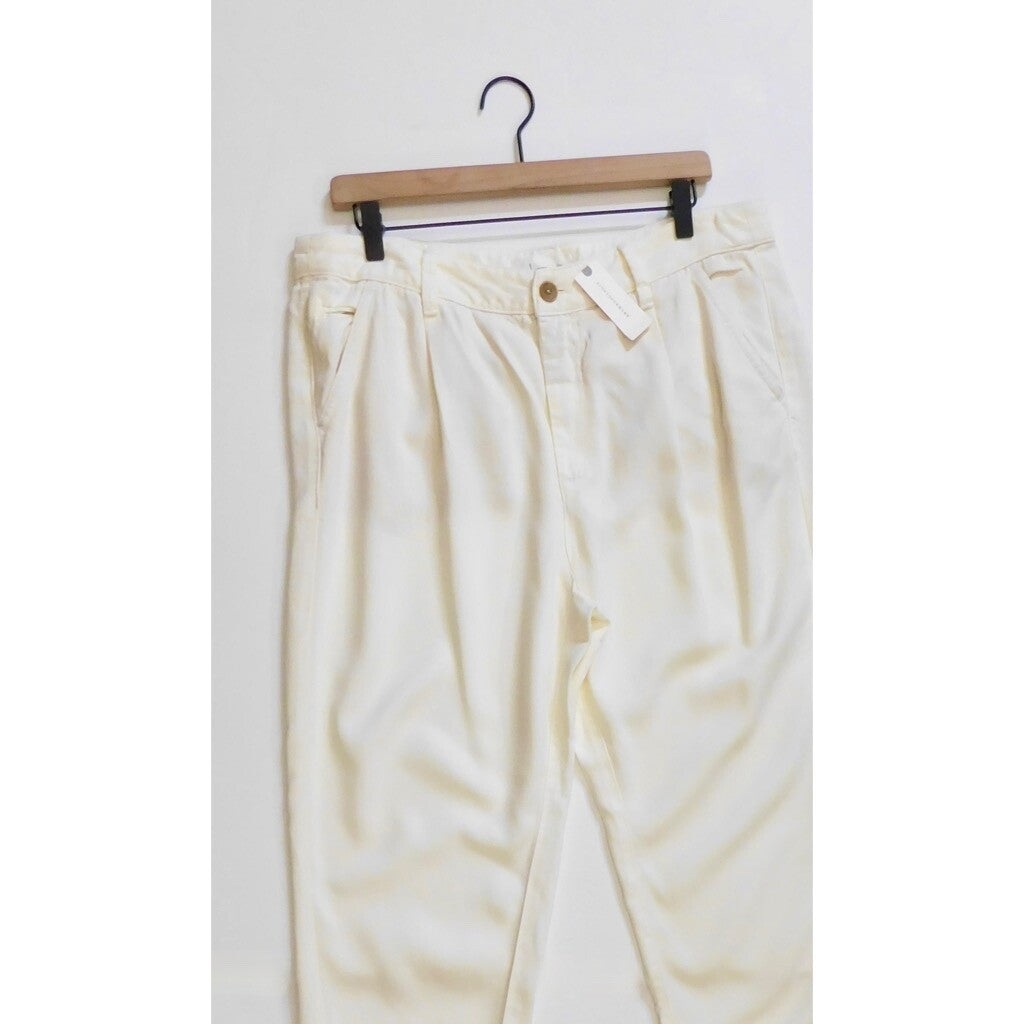 NWT!! ANTHROPOLOGIE Scout Tapered Slim Pants Natural Off White Pockets Size 32