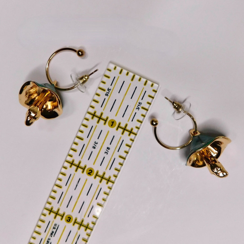 NEW Dotted Mushroom Gold Metallic Earrings Mushrooms Dangle Dangling Teal Green