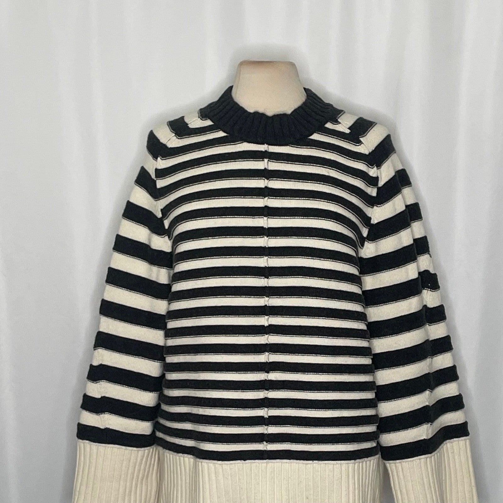Anthropologie MAEVE The Chandler Crew Neck Relaxed Sweater Striped Gray Medium