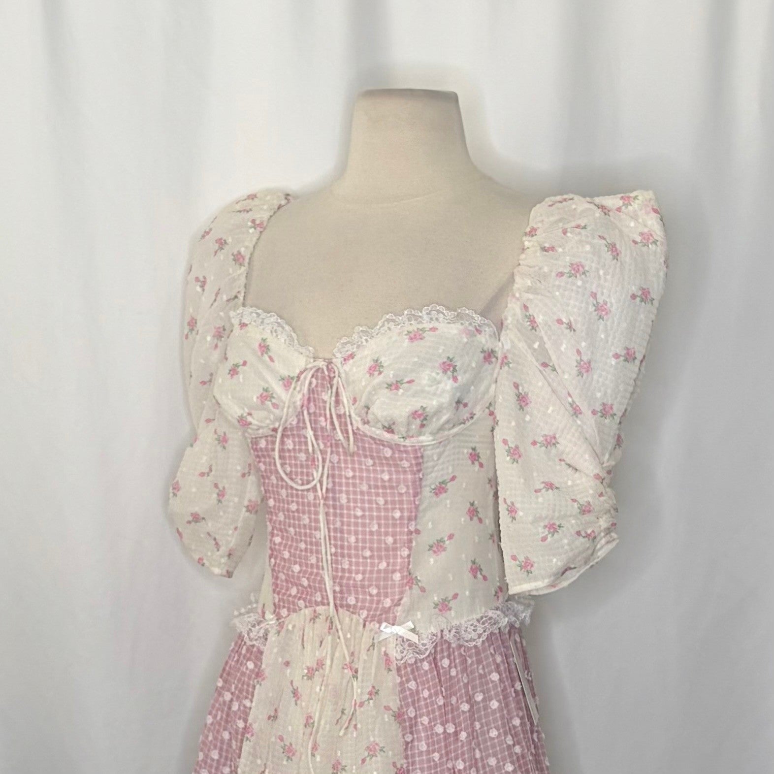 NWT!! FOR LOVE & LEMONS Francine Floral Patchwork Mini Dress Lace Coquette XS