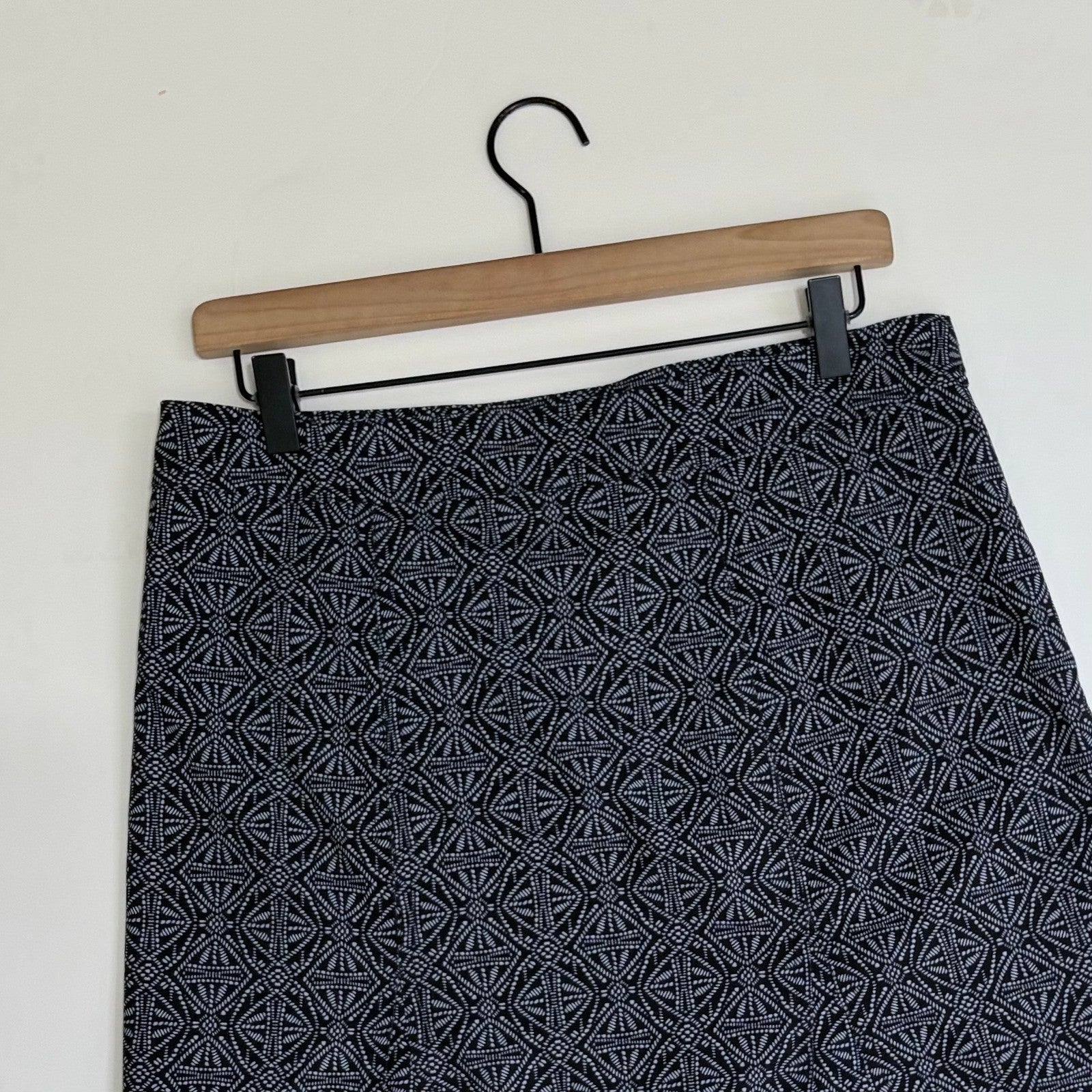 RIPSKIRT HAWAII Rip Skirt Length 2 Wrap Skirt Black Pearl Batik Grey Medium