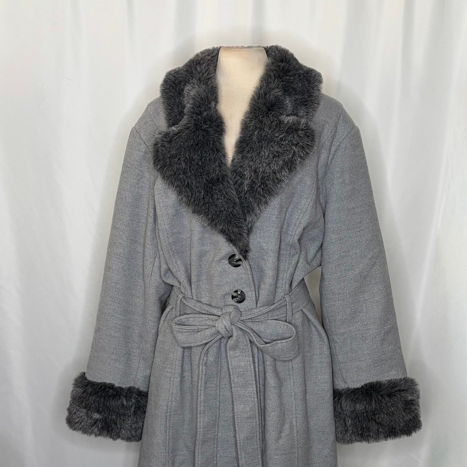NWT!! LANE BRYANT Grey Belted Trench Coat Faux Fur Collar Cuffs Size 26 28