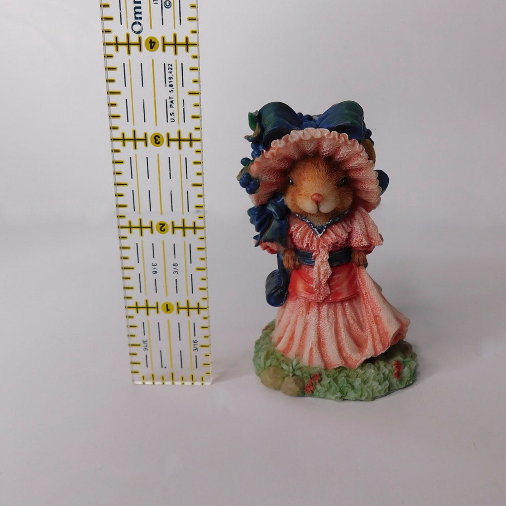 Vintage MAUDE TWEEDY The Thickets at Sweetbriar A Friend So Dear Figurine 1992