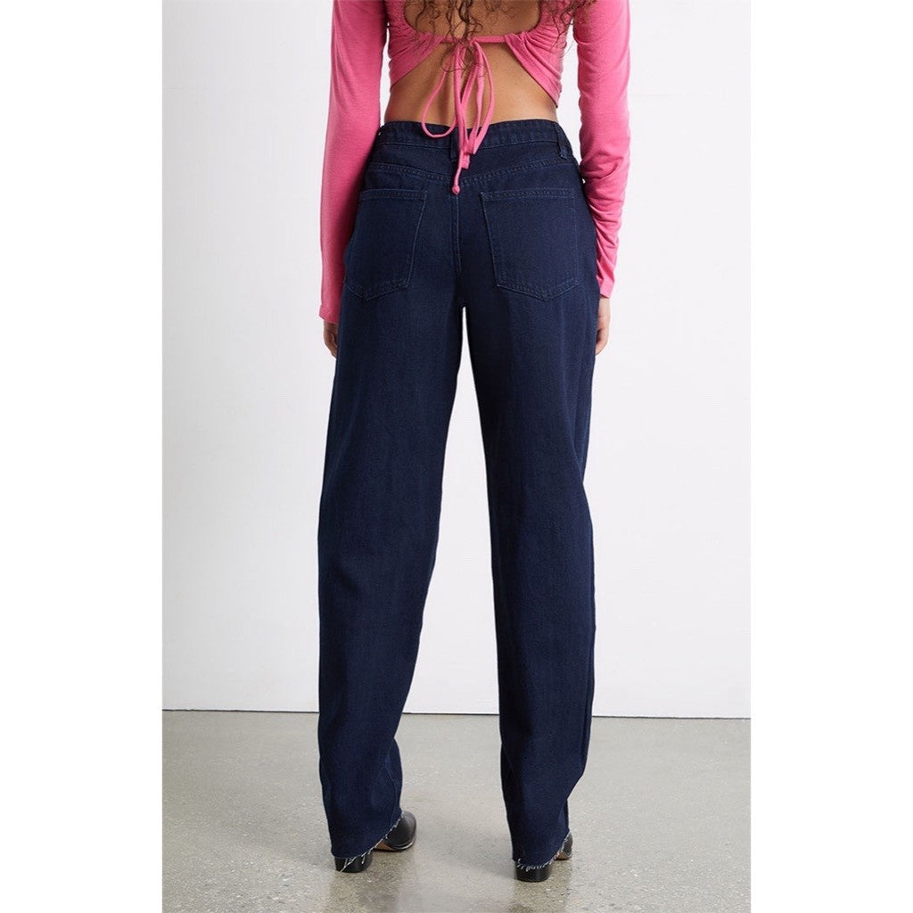 NWT!! WEWOREWHAT Low Rise Dad Jeans Dark Wash Blue Raw Hems Denim Casual Size 27