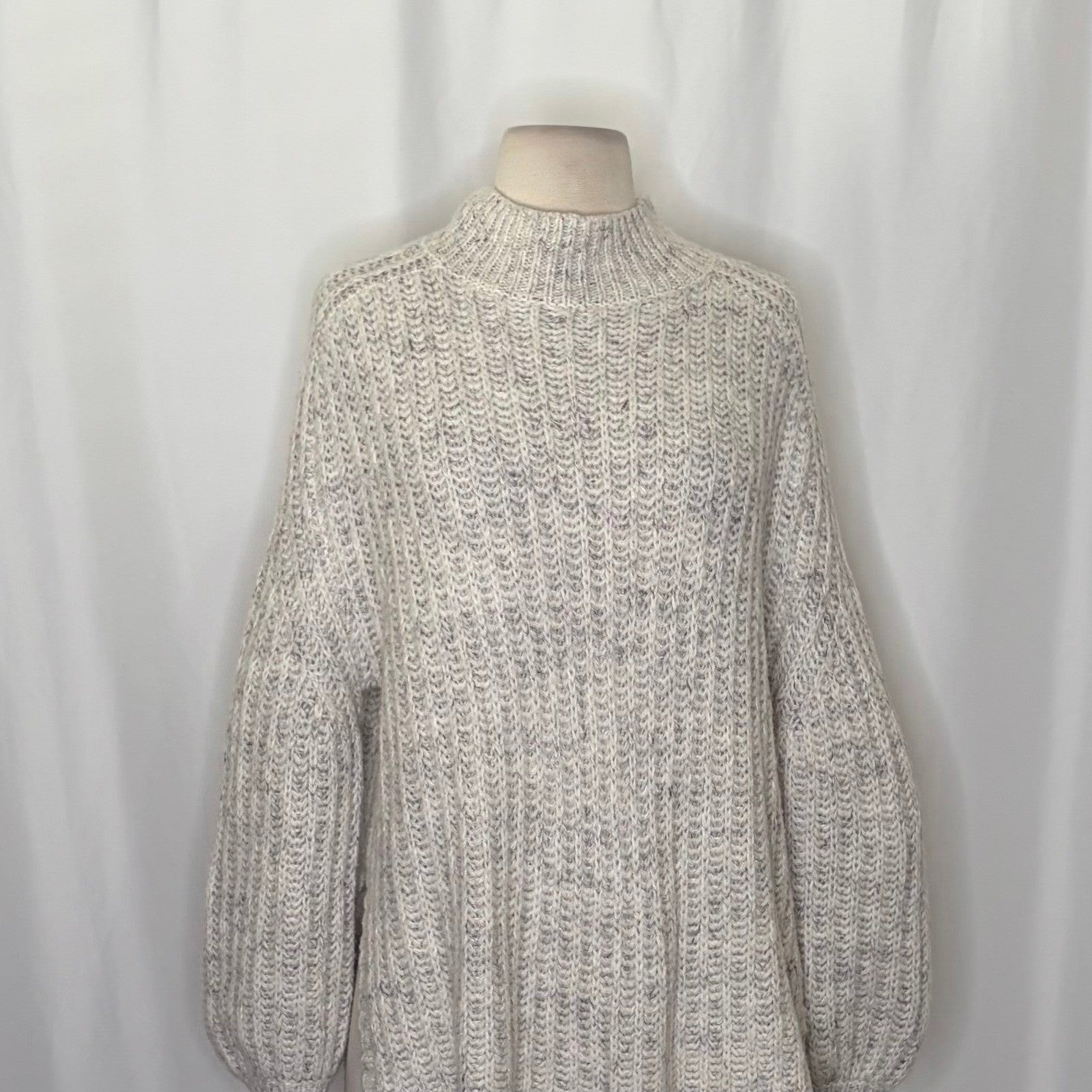 Anthropologie PILCRO Textured Tunic Sweater Gray Marled Knit Wool Linen Medium