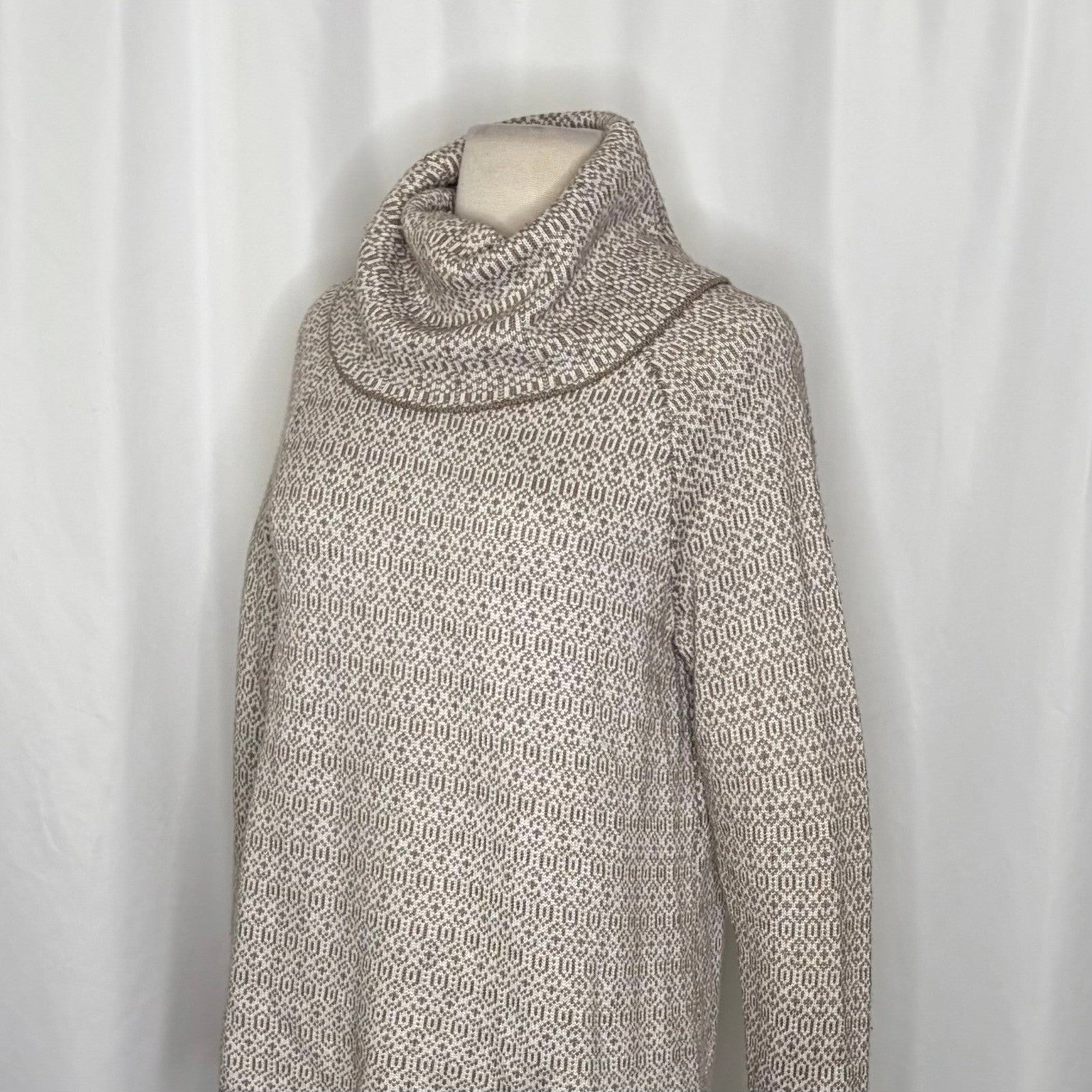 TOMMY BAHAMA Wool Blend Cowl Neck Sweater Coastal Geometric Raglan Knit Small