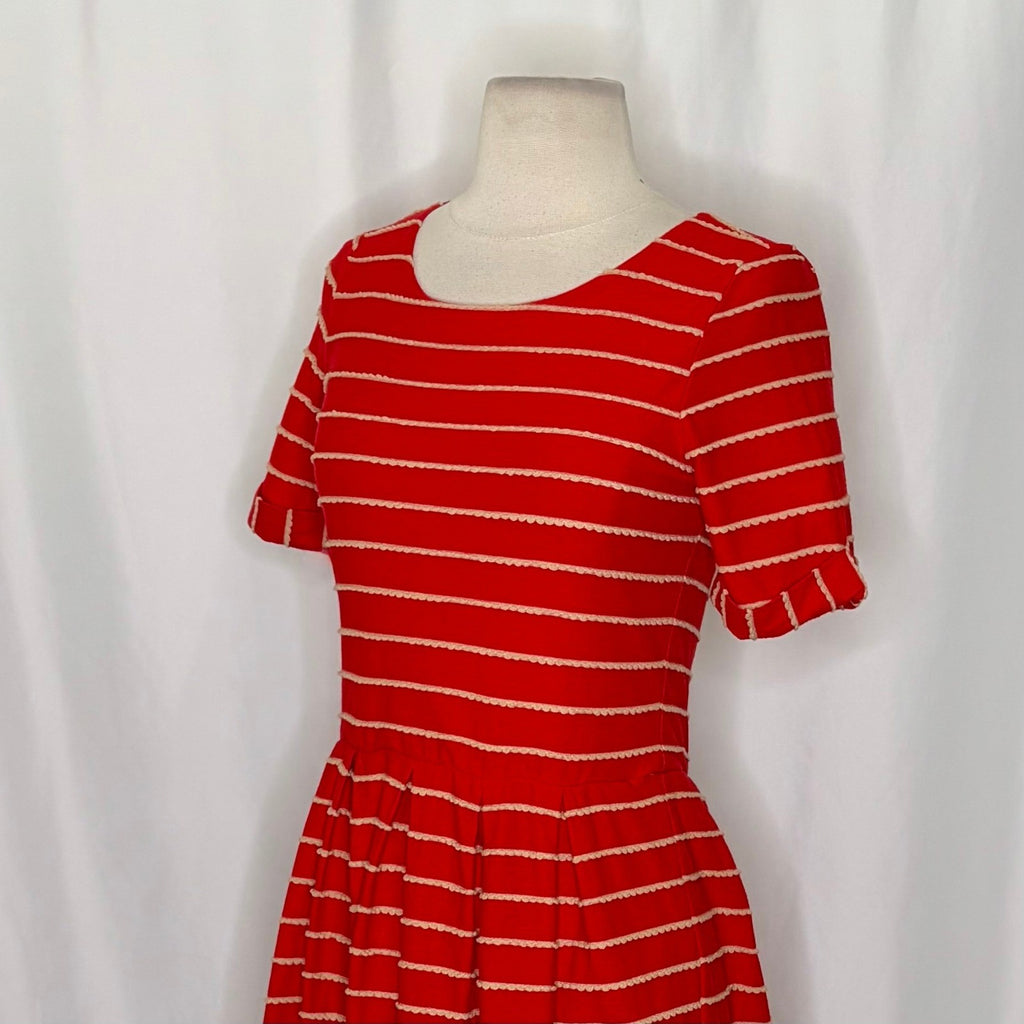 Anthropologie BORDEAUX Taylor Swift Zooey Deschanel Red Scalloped Dress Medium