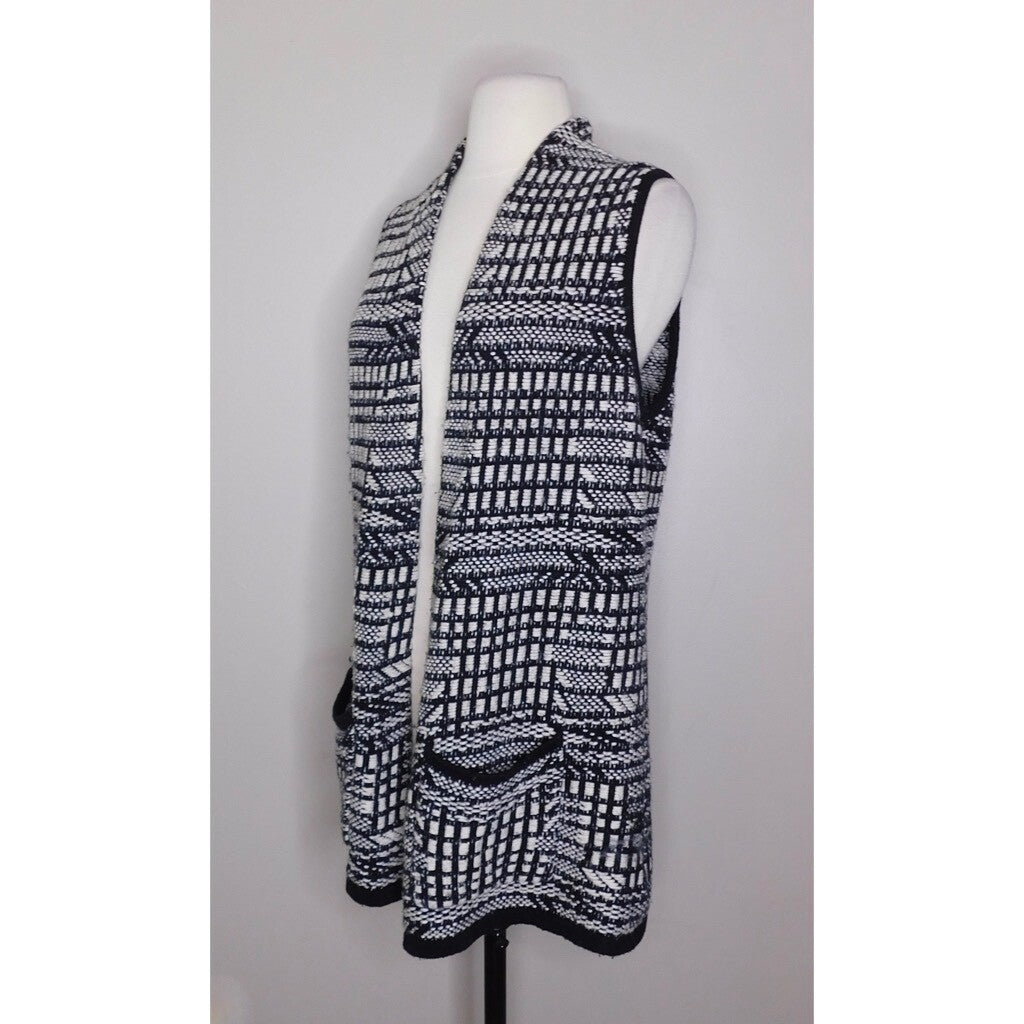 Anthropologie ANGEL OF THE NORTH Roenne Black & White Sweater Vest ~ Small