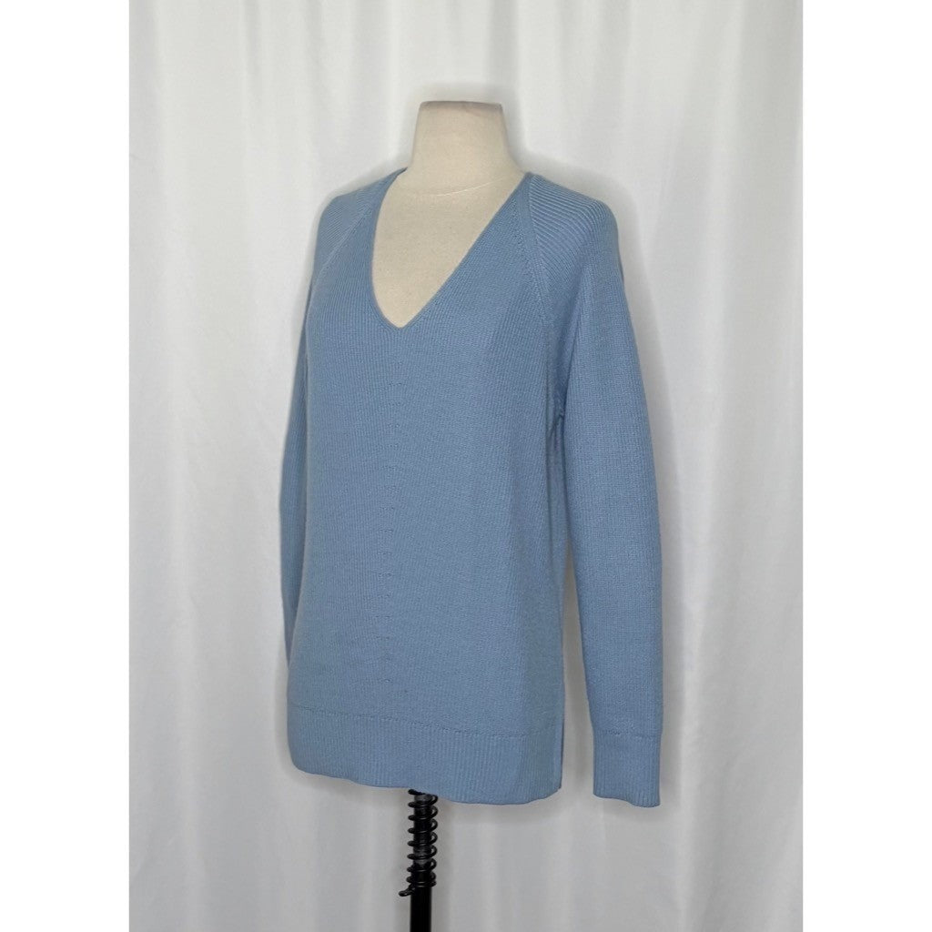 ATHLETA Hanover Refined Merino Wool V-Neck Sweater Solid Heron Blue Knit Small