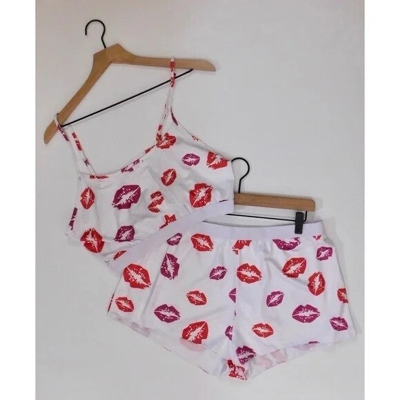 NEW!! HOT LIPS Lipstick Kiss Cropped Loungewear Two Piece Set Top Shorts XXL 2XL