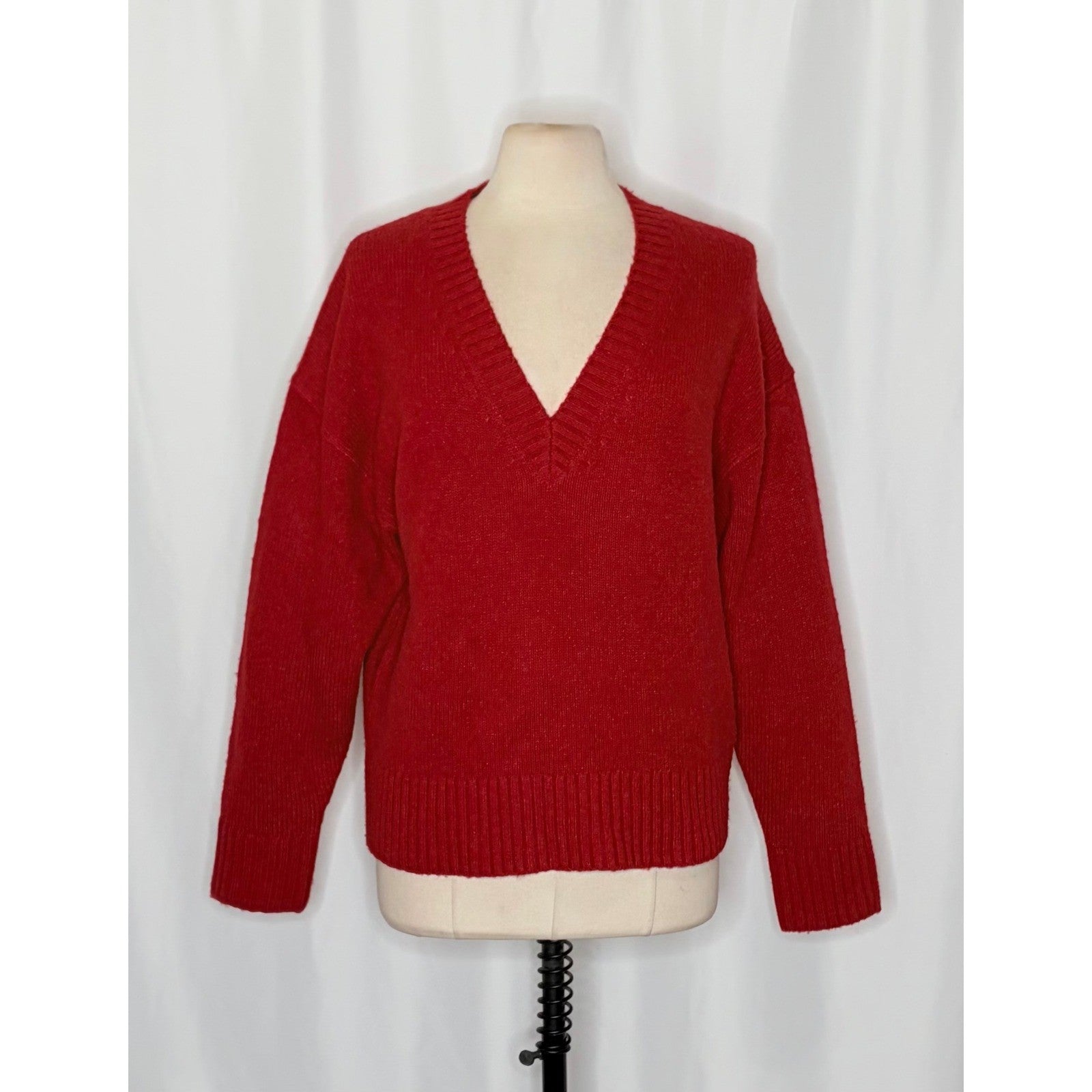 J. CREW Relaxed V Neck Pullover Sweater Solid Red Merino Wool Alpaca Medium