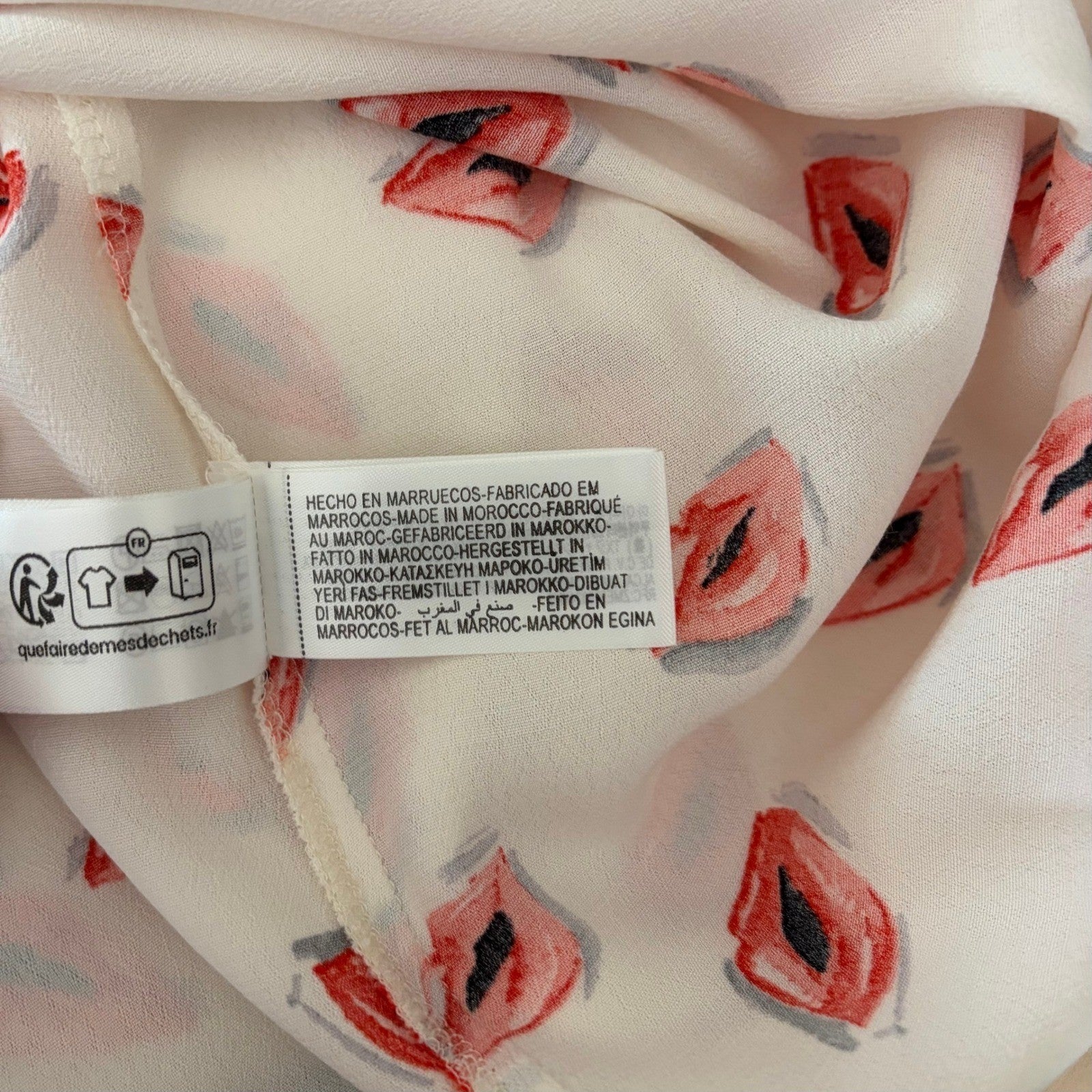 ZARA ZW Collection White Pink Lips Print Buttondown Top Blouse Lipstick X-Large