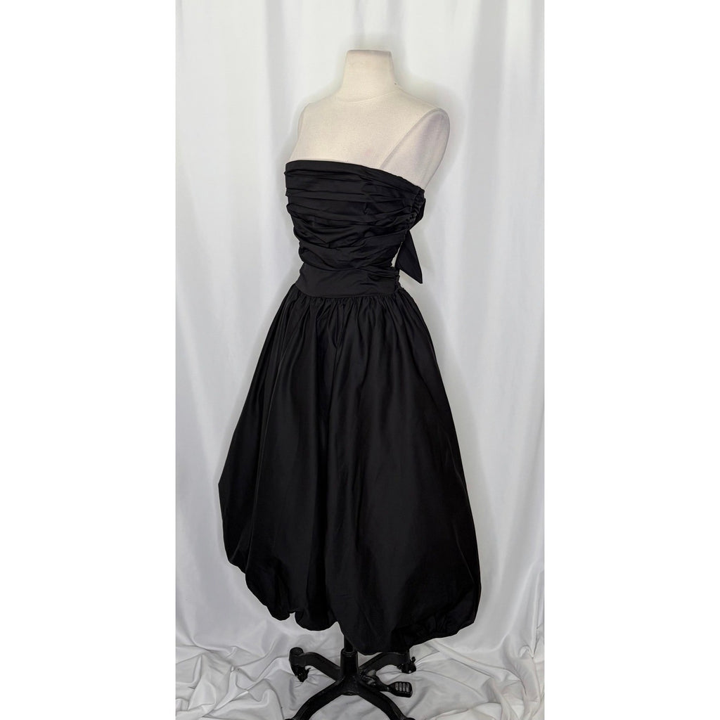 NWT!! HELLO MOLLY Upon A Cloud Strapless Bubble Midi Dress Solid Black X-Small