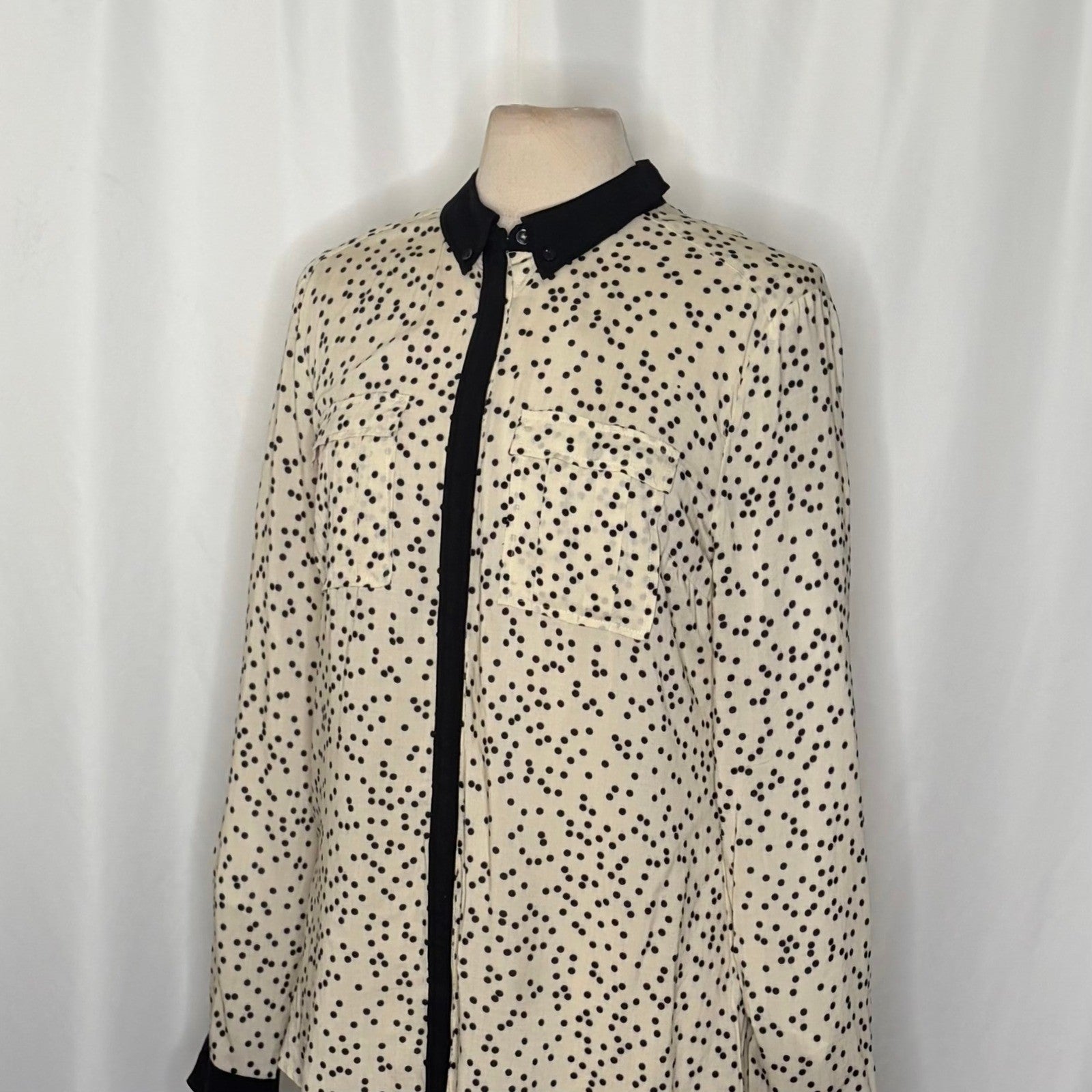Anthropologie MAEVE Bagatelle Buttondown Shirt Ivory Black Polka Dot Pockets 10