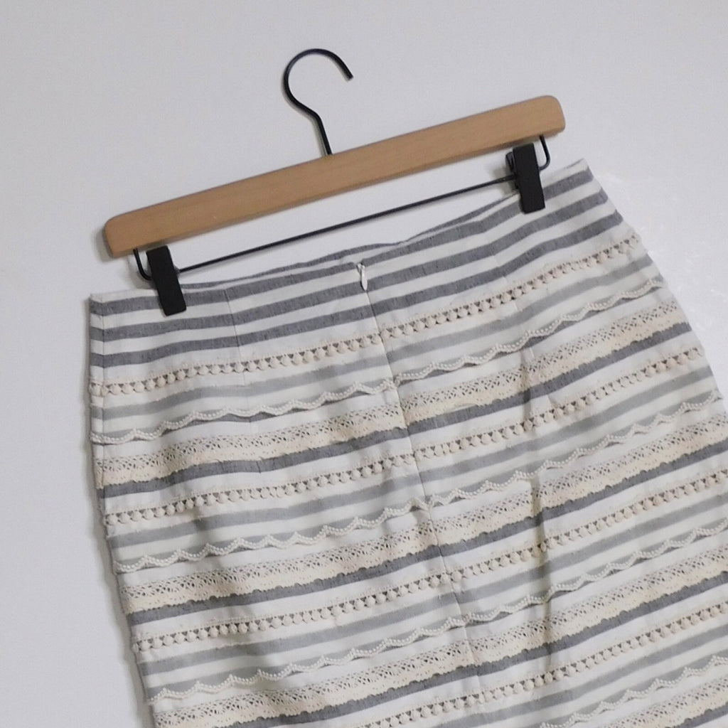 Anthropologie TABITHA Sailing Lace Pencil Skirt Striped Crochet Lace Scallops 6