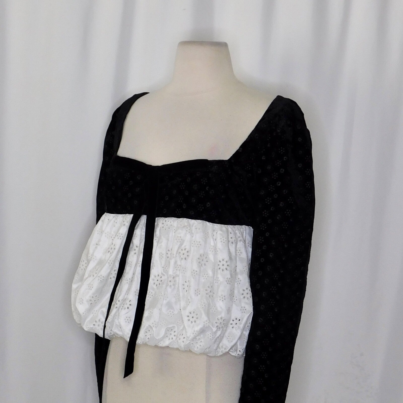 NWT!! FOR LOVE AND LEMONS Elisa Long Sleeve Top Black Velvet Taffeta Eyelet XS