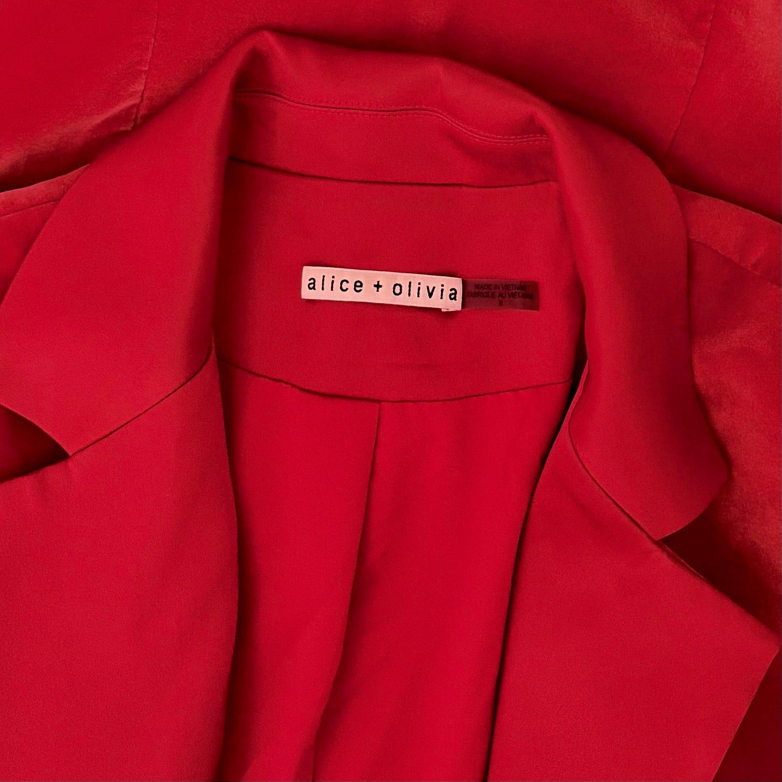 ALICE + OLIVIA Justin Velvet One Button Blazer Perfect Ruby Red Solid Satin 8