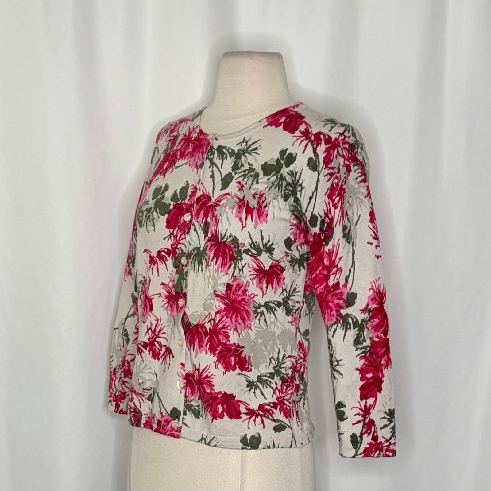NEW!! GARNET HILL Merino Wool Cardigan Sweater Floral Gray Pink Preppy Small