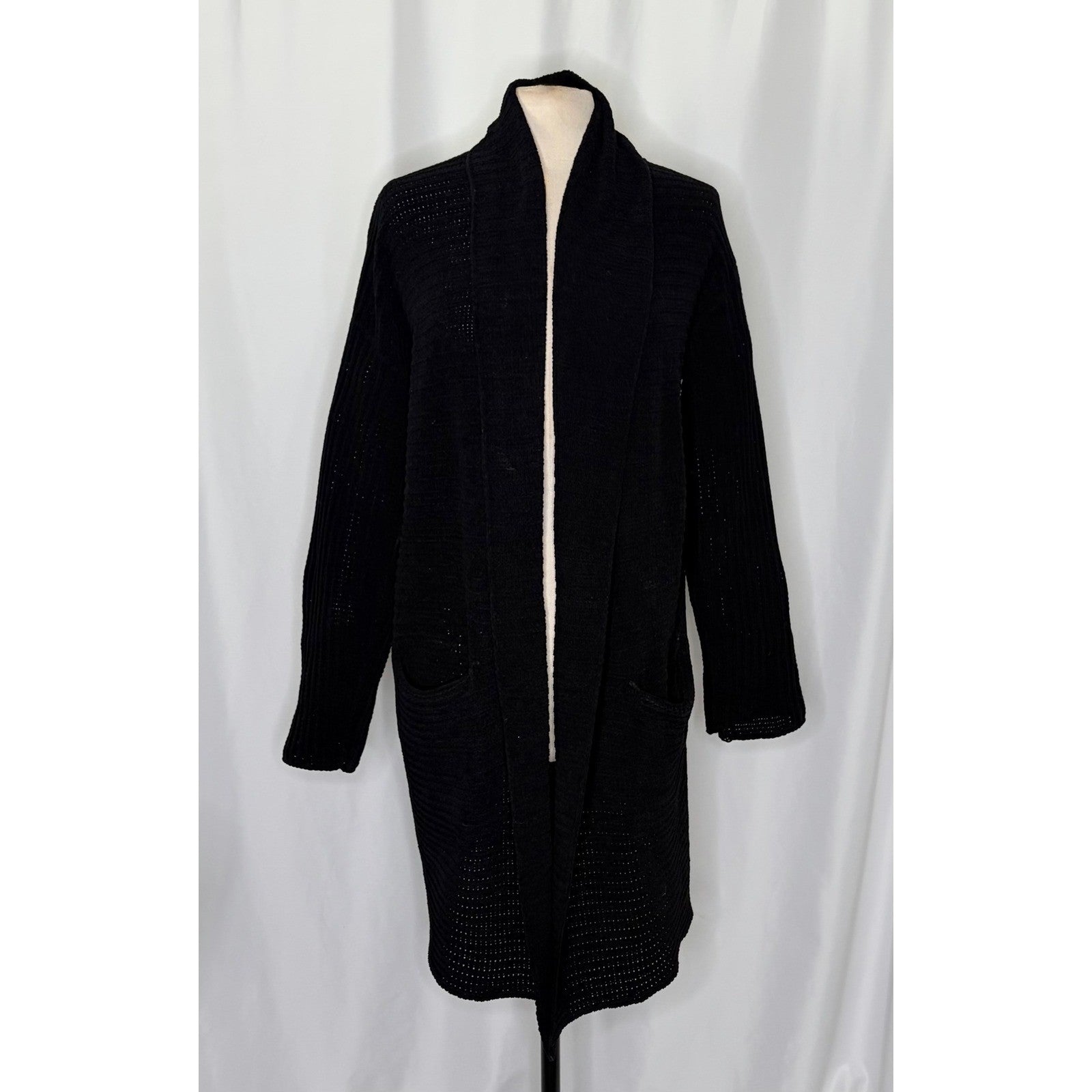 Anthropologie JOHN + JENN Liverpool Black Chenille Cardigan Sweater Solid Large