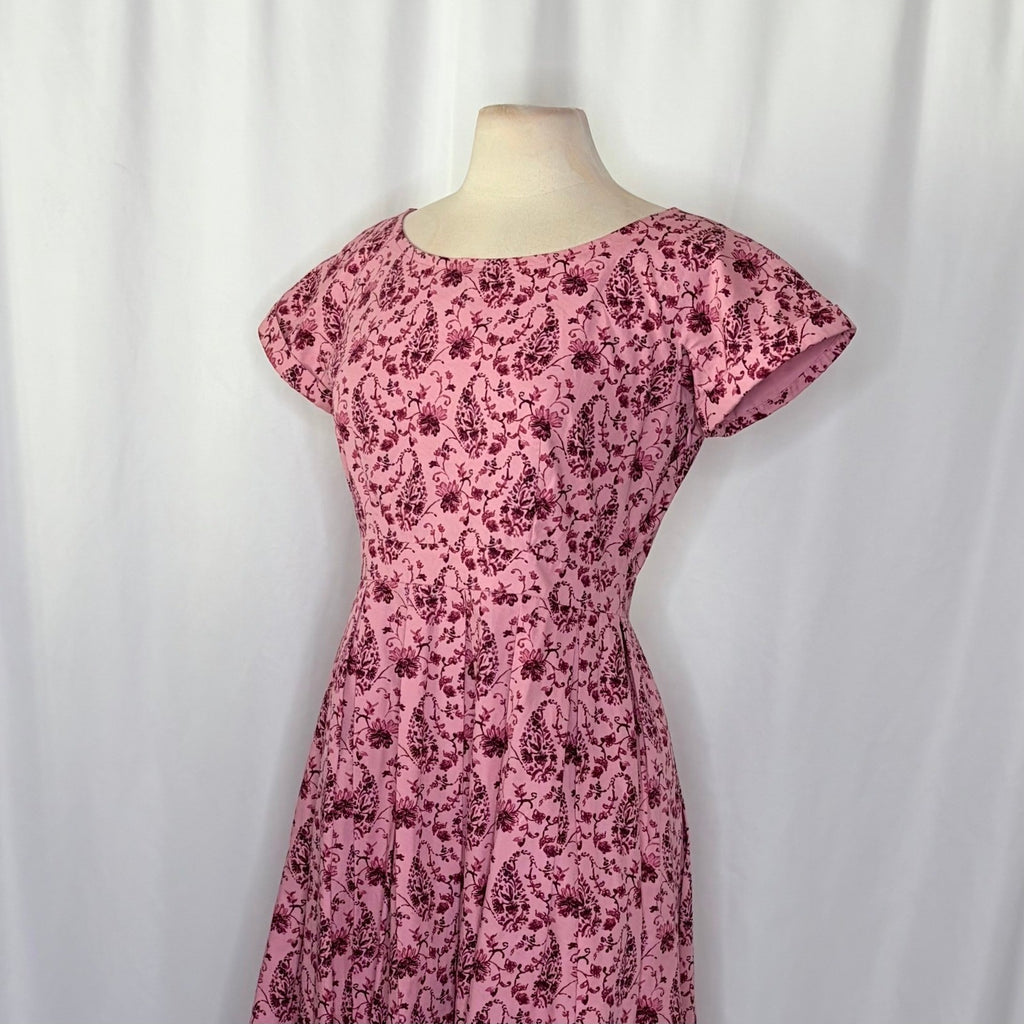 GAL MEETS GLAM Hallie Dress Paisley Floral Pink Purple Box Pleats Pockets Size 8