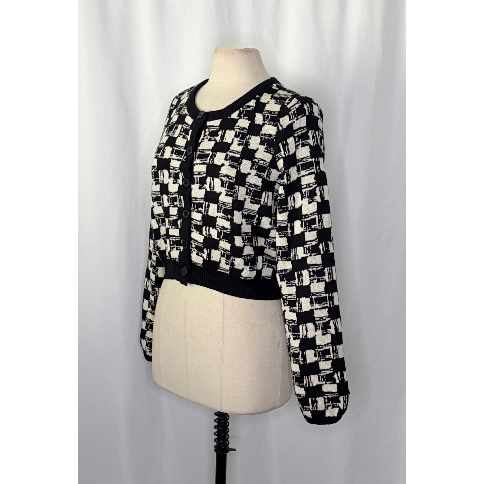 NWT!! CLEOBELLA Marybeth Biarritz Cardigan Sweater Black Ivory Cropped Large
