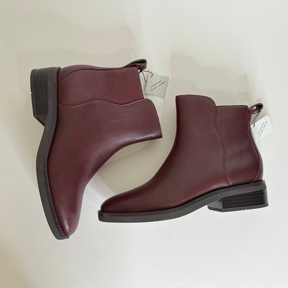 NWT!! COLE HAAN River Chelsea Boots Bloodstone Burgundy Leather Women's Size 5