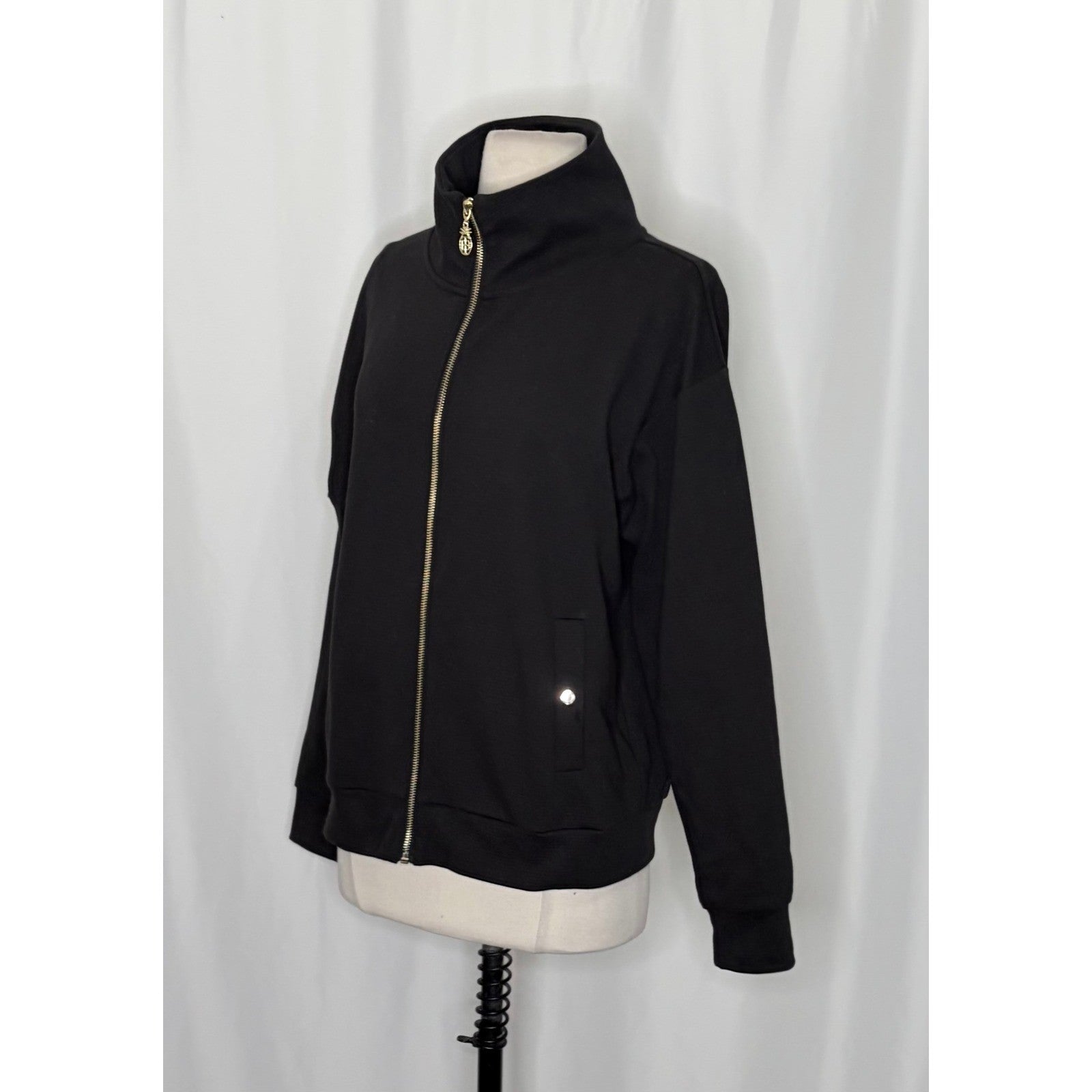 TOMMY BAHAMA Black Ribbed Knit Full Zip Jacket Gold Pineapple Hardware Medium