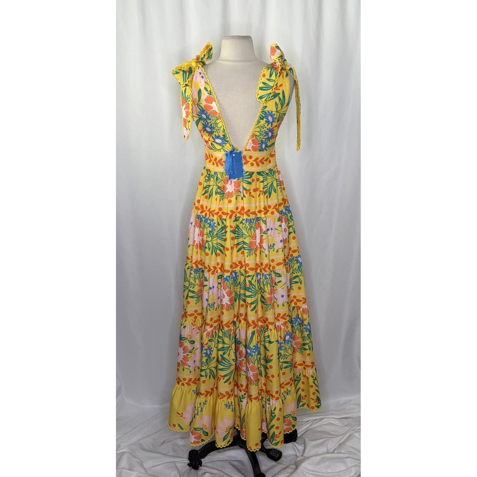 NWT!! CHELSEA & VIOLET Cecily Maxi Dress Yellow Floral Vacation Tiered X-Small