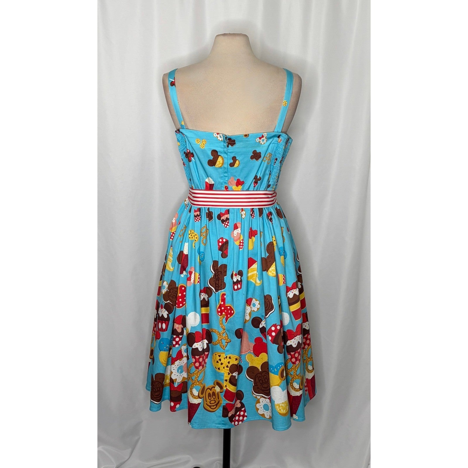 DISNEY The Dress Shop Food Icons Treats Dress Smocked Retro Disneyland Size 2X