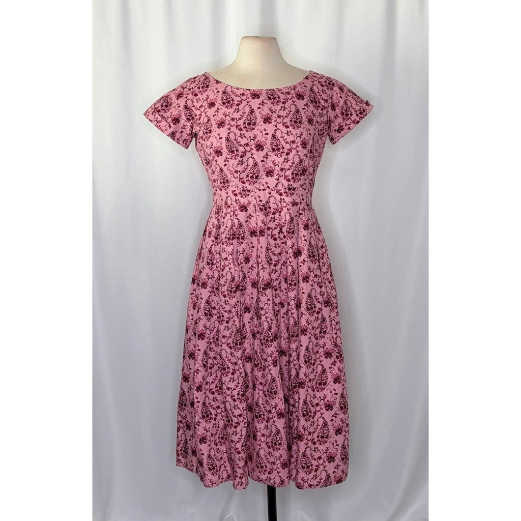 GAL MEETS GLAM Hallie Dress Paisley Floral Pink Purple Box Pleats Pockets Size 8