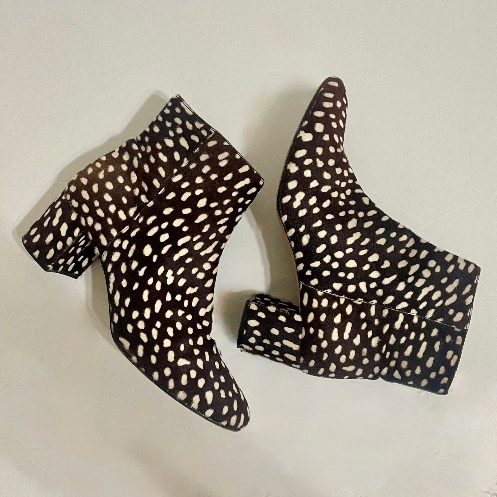 J. CREW Side Zip Ankle Boots Leopard Calf Hair Leather Spotted Zippers Size 8.5