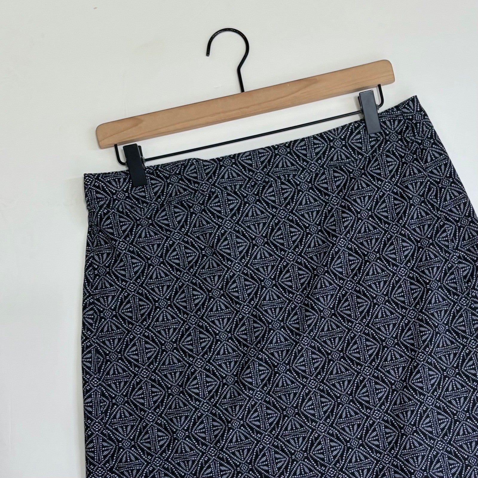 RIPSKIRT HAWAII Rip Skirt Length 2 Wrap Skirt Black Pearl Batik Grey Medium