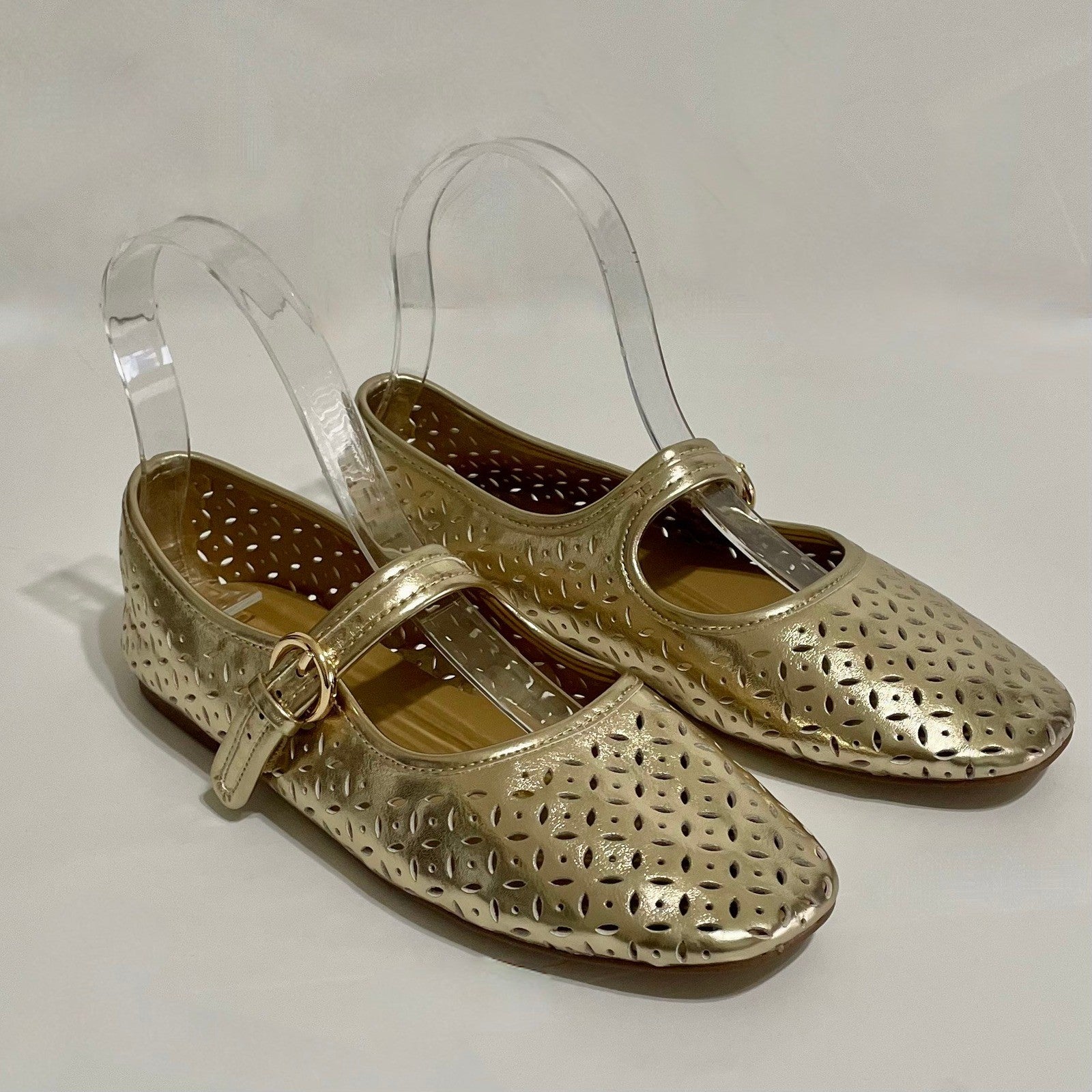 Girl's J. CREW Factory Perforated Metallic Mary Janes Shoes Buckles Party Size 4