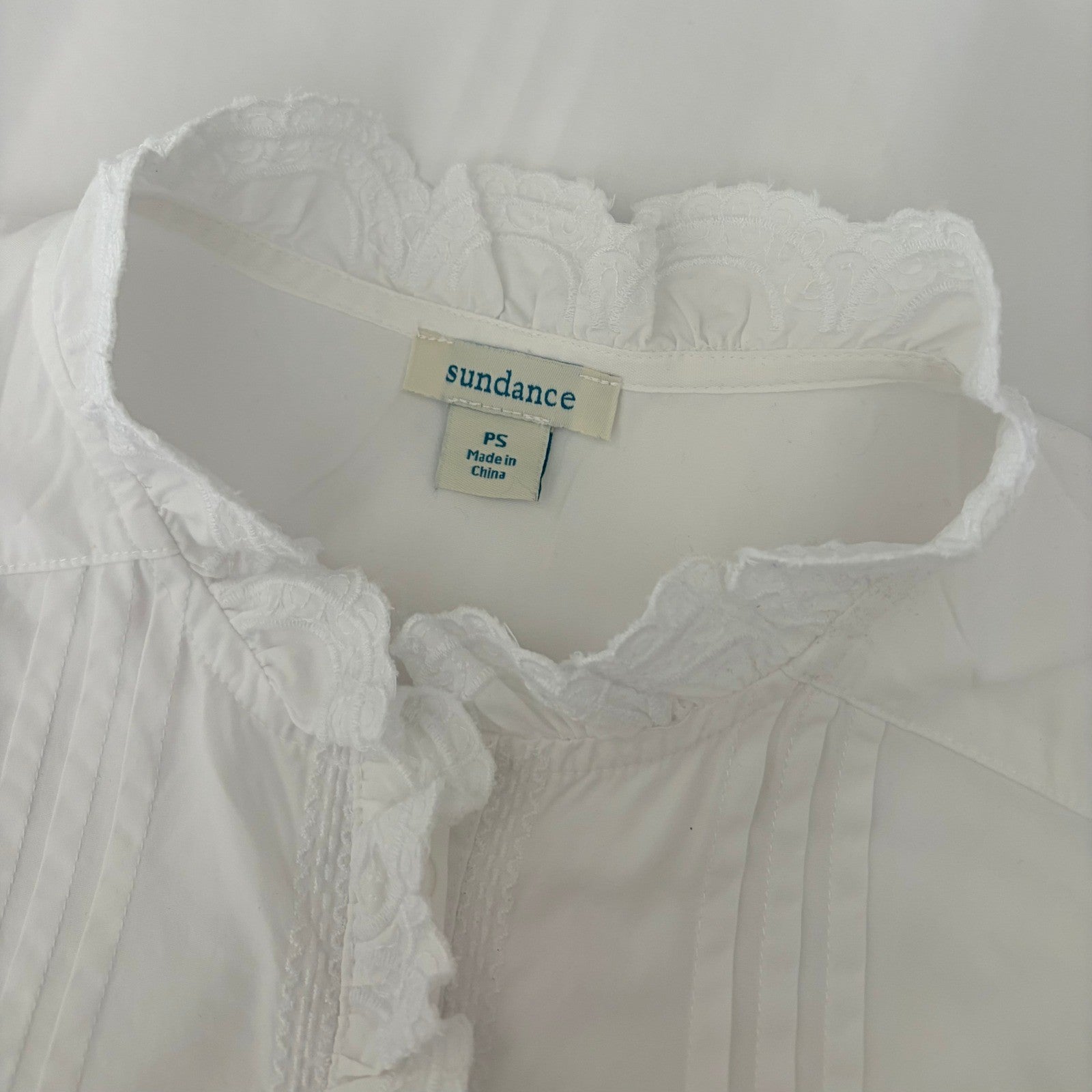 SUNDANCE White Pleated Embroidered Ruffled Buttondown Top Blouse Petite Small