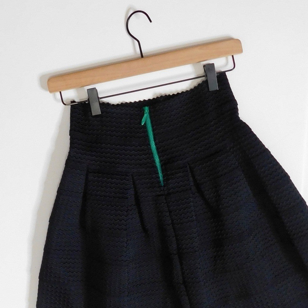 Anthropologie GIRLS FROM SAVOY Black Ponte Bell Skirt Mini Preppy X-Small Small