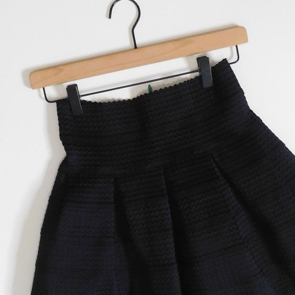 Anthropologie GIRLS FROM SAVOY Black Ponte Bell Skirt Mini Preppy X-Small Small