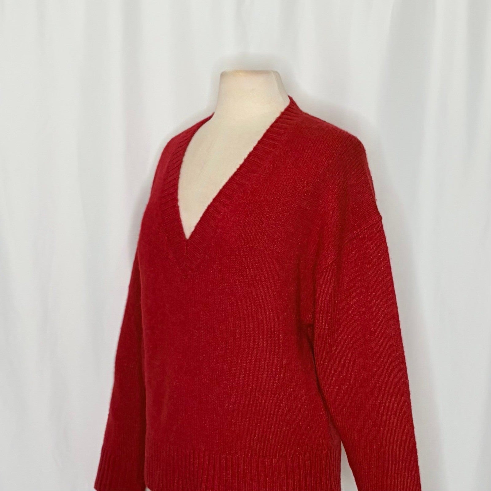J. CREW Relaxed V Neck Pullover Sweater Solid Red Merino Wool Alpaca Medium