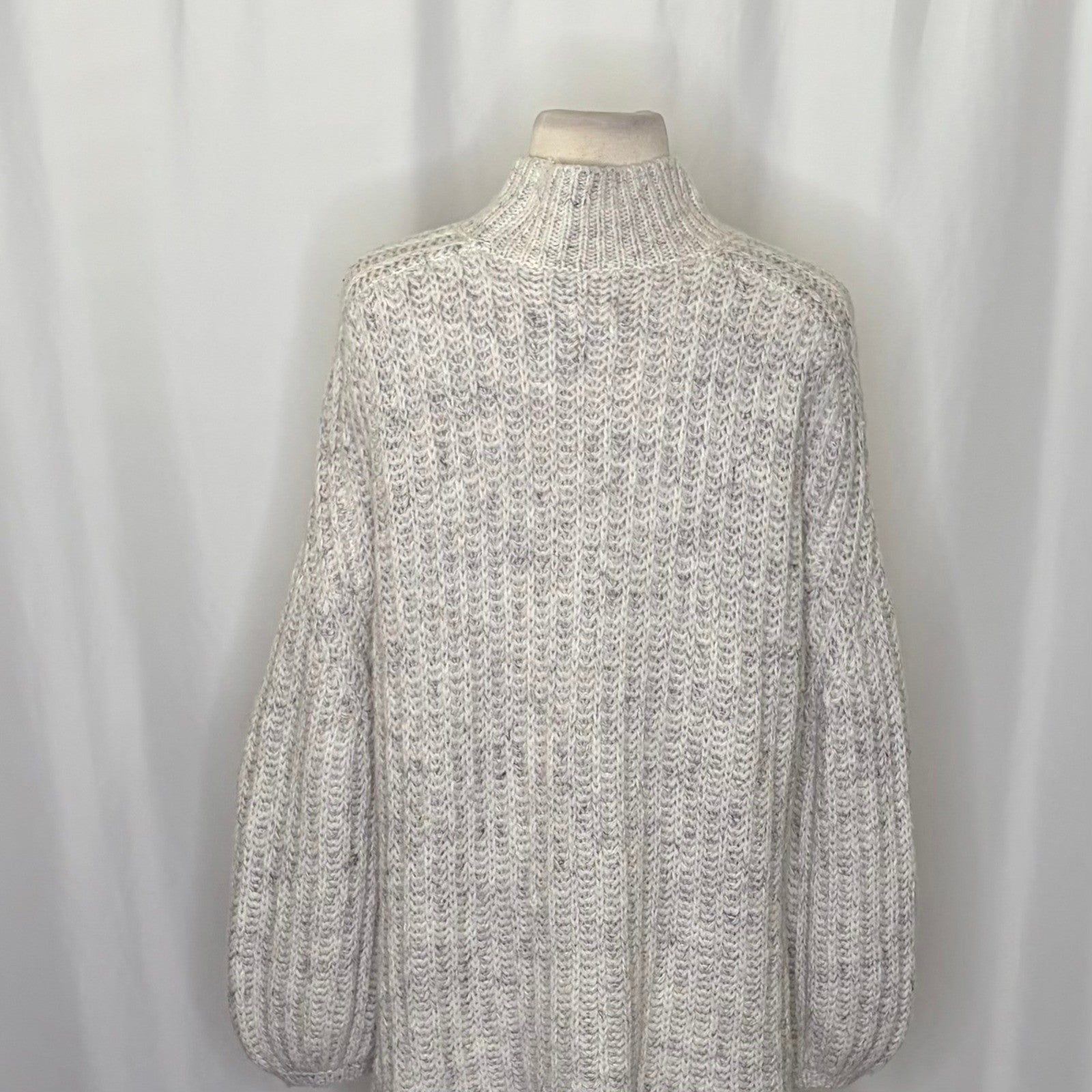 Anthropologie PILCRO Textured Tunic Sweater Gray Marled Knit Wool Linen Medium