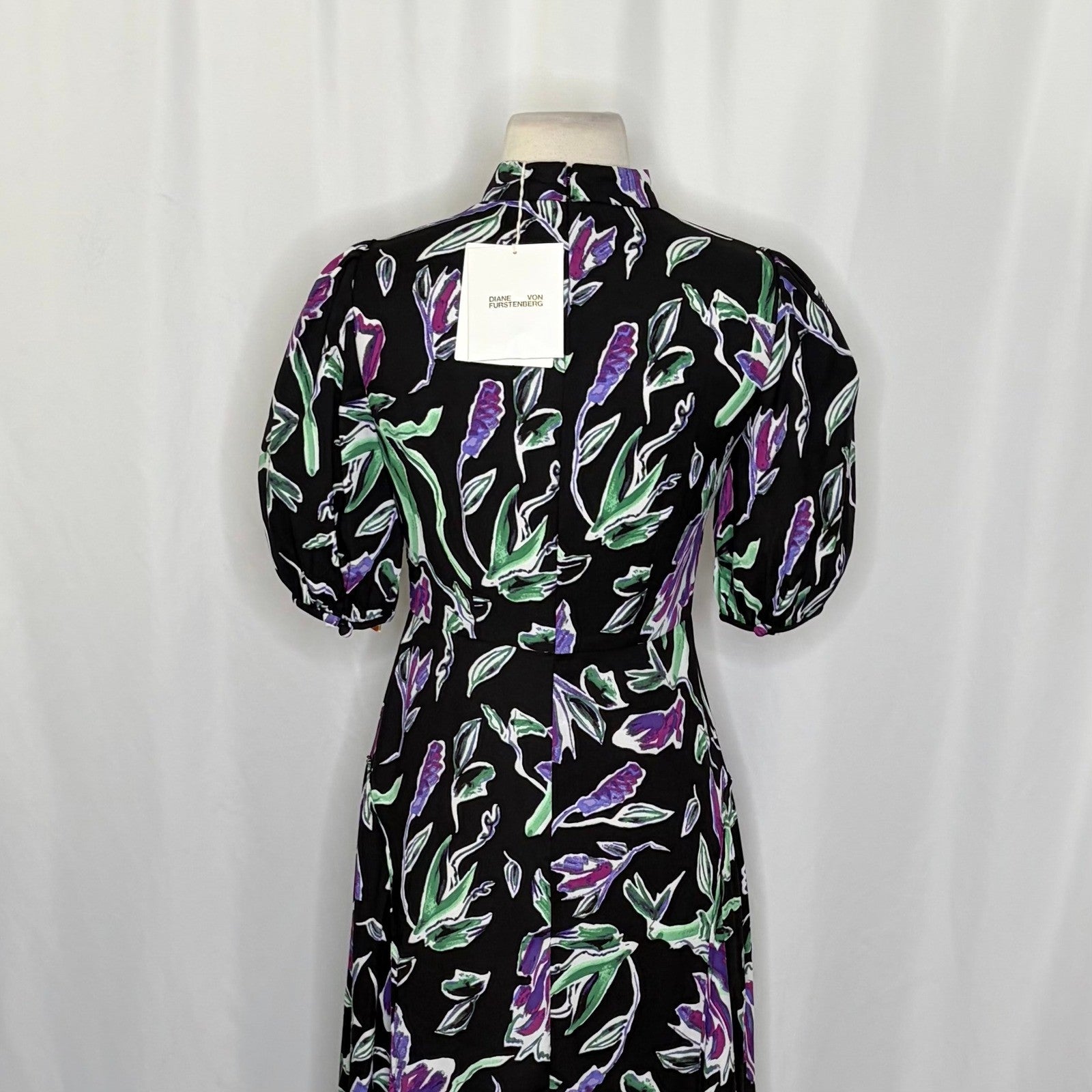 NWT!! DVF DIANE VON FURSTENBURG Nella Dress Violet Floral Midi Spring Size 2