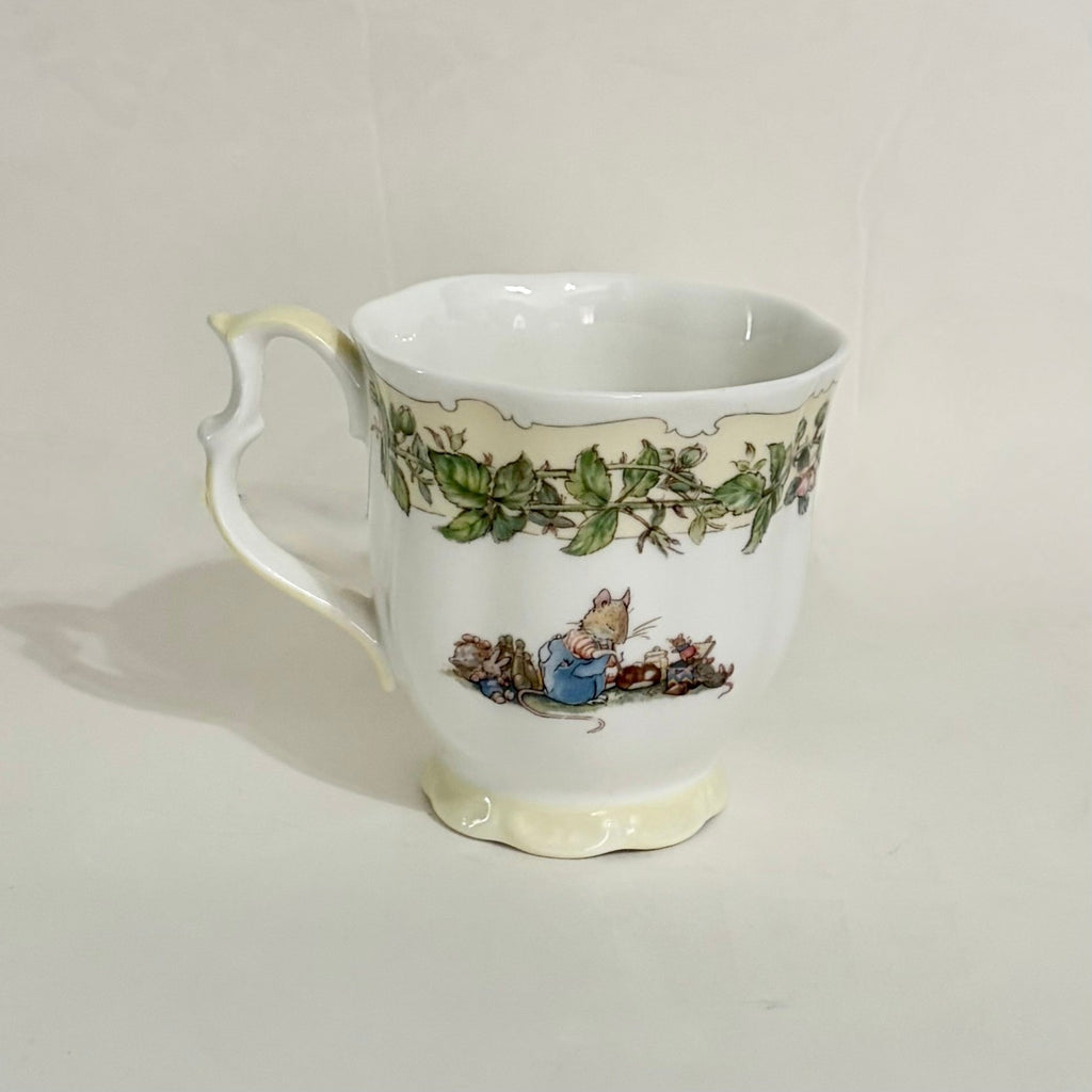 Vintage ROYAL DOULTON Brambly Hedge Spring Beaker Tea Cup 1983 Animals Mice