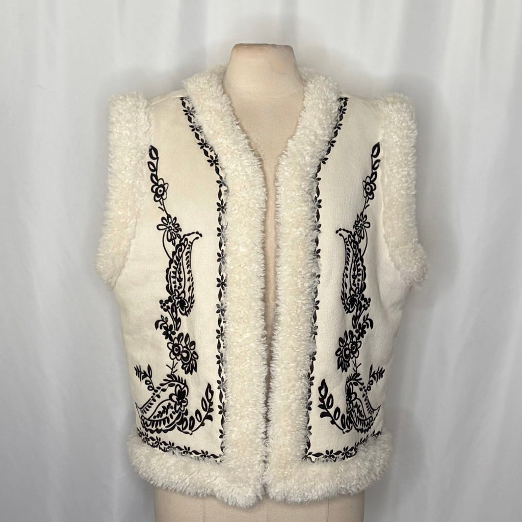 HOUSE OF HARLOW 1960 Floral Paisley Embroidered Faux Fur Vest Bohemian One Size